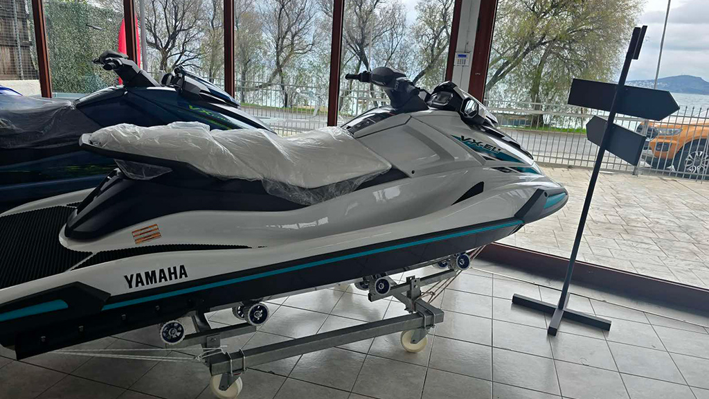 jet ski 2